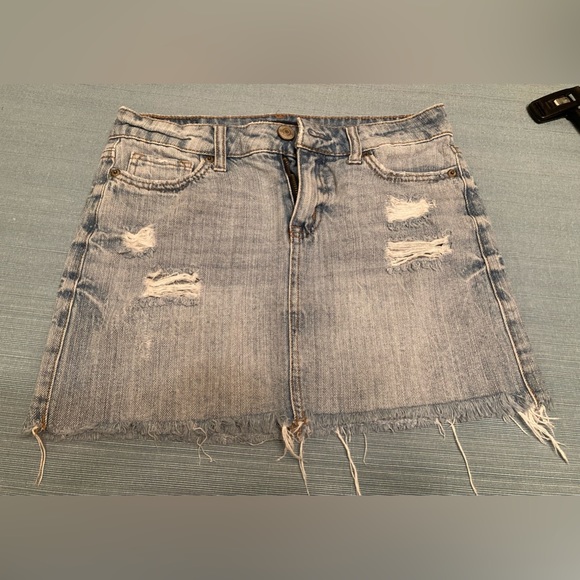 Aeropostale Dresses & Skirts - NWOT Aeropostale Women’s Blue Jean Distressed Mini Skirt Size 00